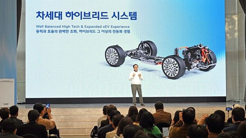 제네시스 GV80 하이브리드 주행 성능